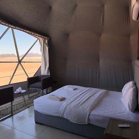 Holiday Inn Luxury Camp Wadi Rum Ngoại thất bức ảnh