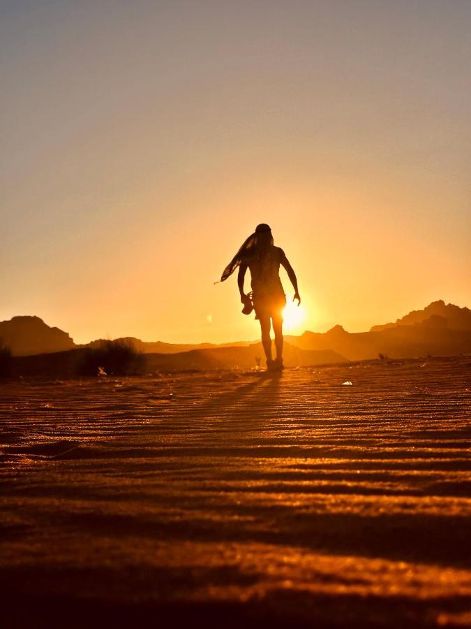 Holiday Inn Luxury Camp Wadi Rum Ngoại thất bức ảnh