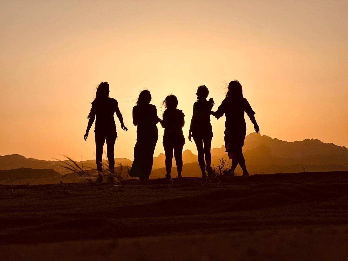Holiday Inn Luxury Camp Wadi Rum Ngoại thất bức ảnh