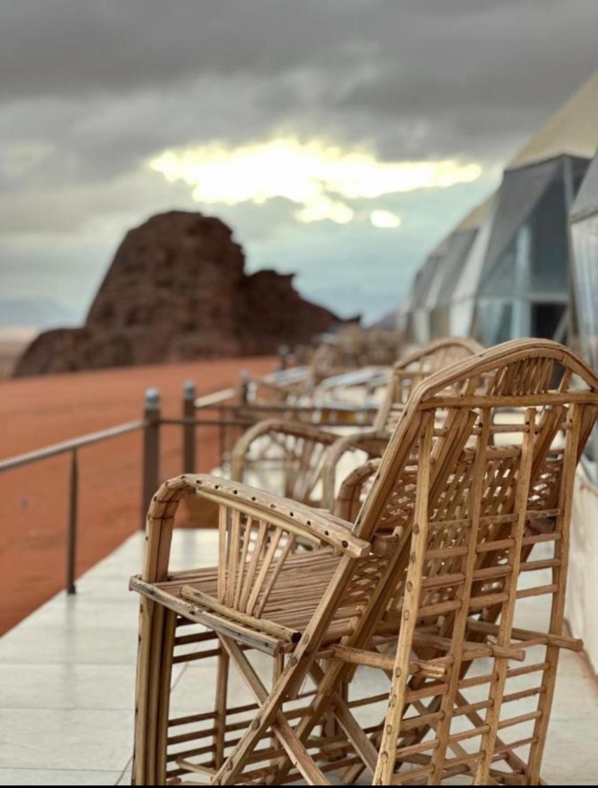 Holiday Inn Luxury Camp Wadi Rum Ngoại thất bức ảnh