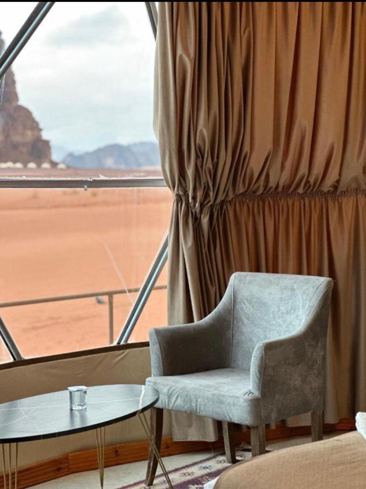 Holiday Inn Luxury Camp Wadi Rum Ngoại thất bức ảnh