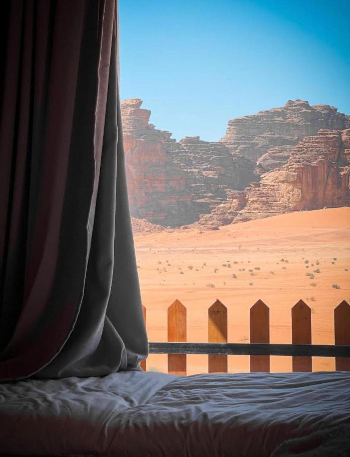 Holiday Inn Luxury Camp Wadi Rum Ngoại thất bức ảnh