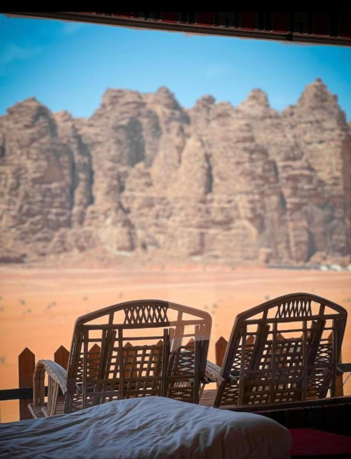 Holiday Inn Luxury Camp Wadi Rum Ngoại thất bức ảnh