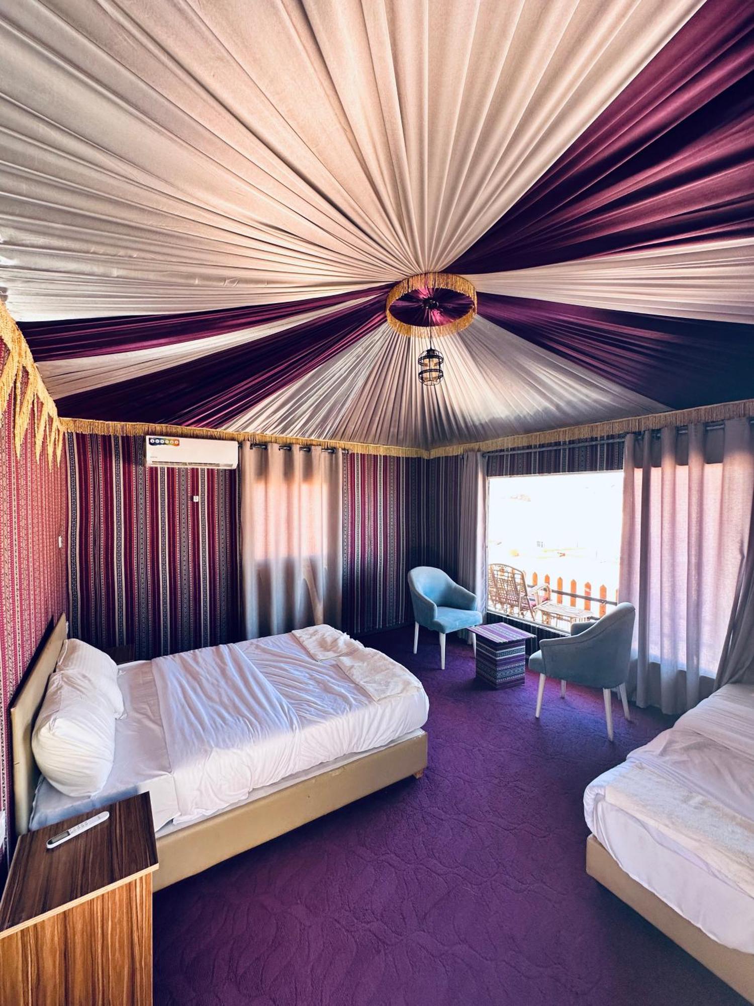 Holiday Inn Luxury Camp Wadi Rum Ngoại thất bức ảnh